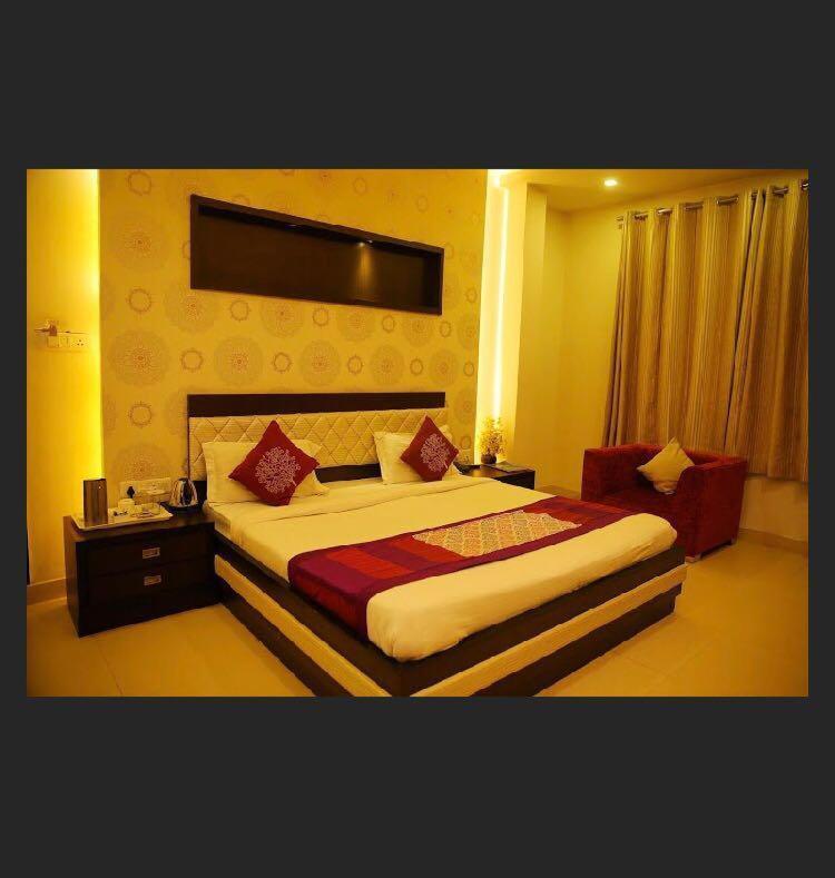 Hotel Rivera Palace Varanasi Exteriör bild