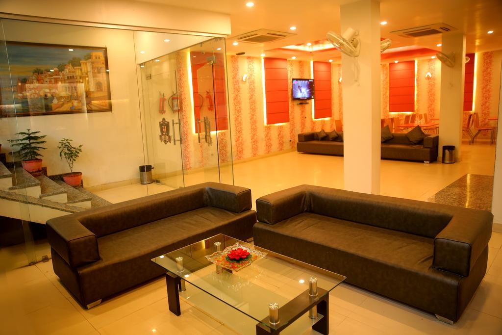 Hotel Rivera Palace Varanasi Exteriör bild