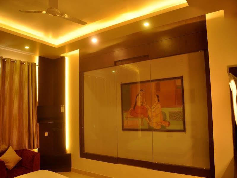Hotel Rivera Palace Varanasi Exteriör bild